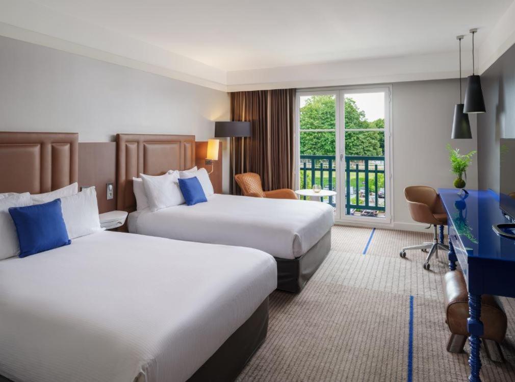 Renaissance Paris Hippodrome De St. Cloud Hotel Рюэй-Мальмезон Экстерьер фото