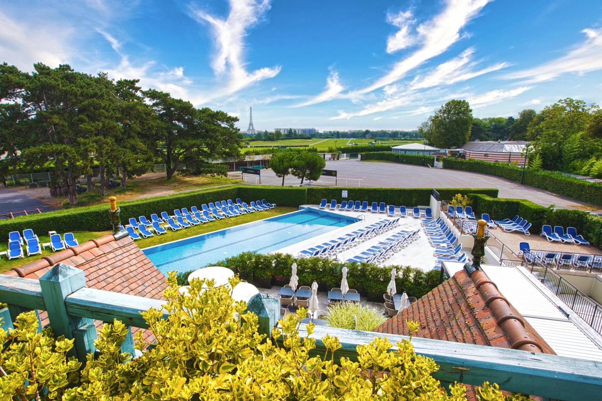 Renaissance Paris Hippodrome De St. Cloud Hotel Рюэй-Мальмезон Экстерьер фото