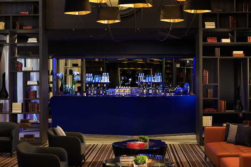 Renaissance Paris Hippodrome De St. Cloud Hotel Рюэй-Мальмезон Экстерьер фото