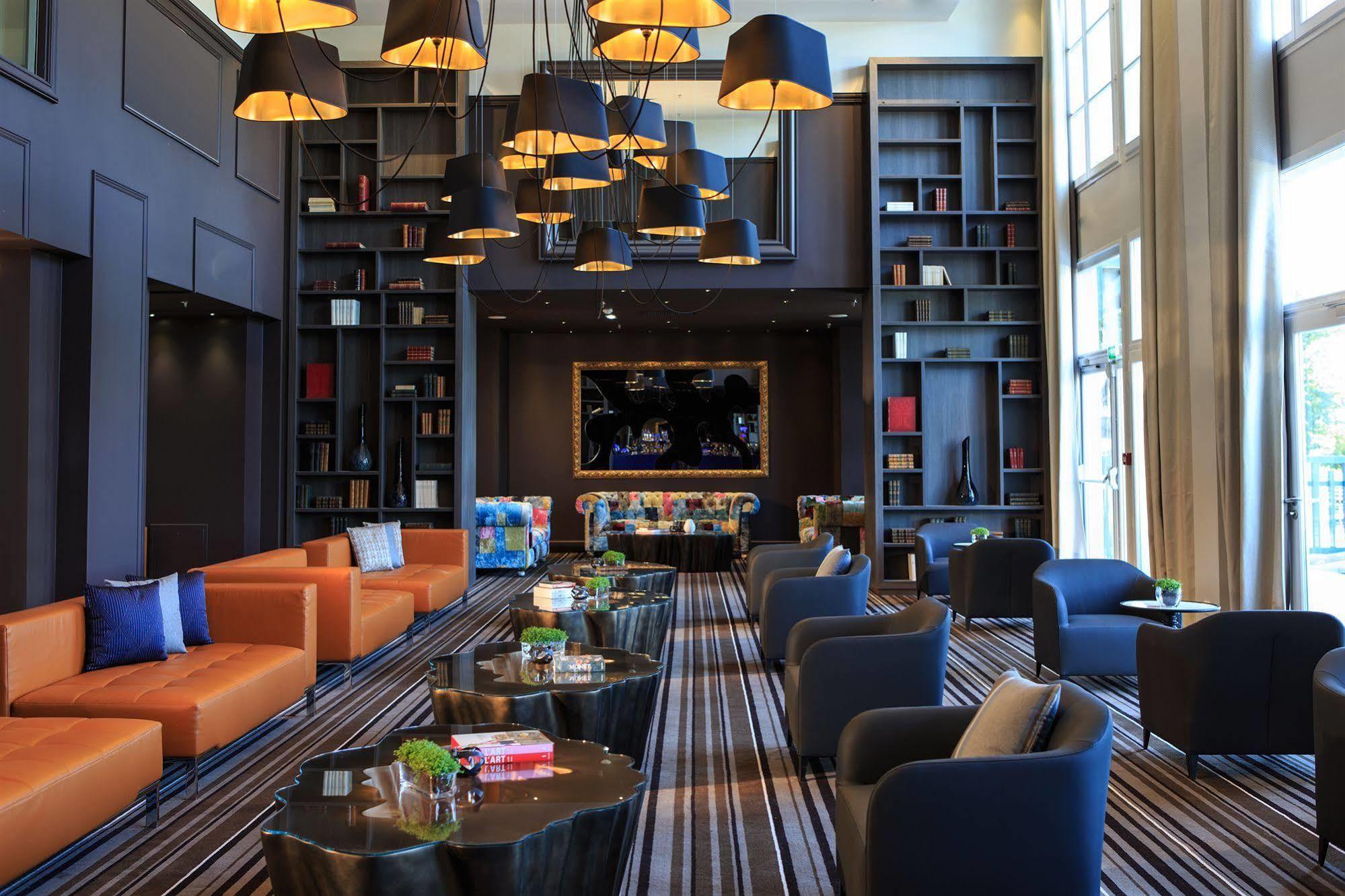 Renaissance Paris Hippodrome De St. Cloud Hotel Рюэй-Мальмезон Экстерьер фото